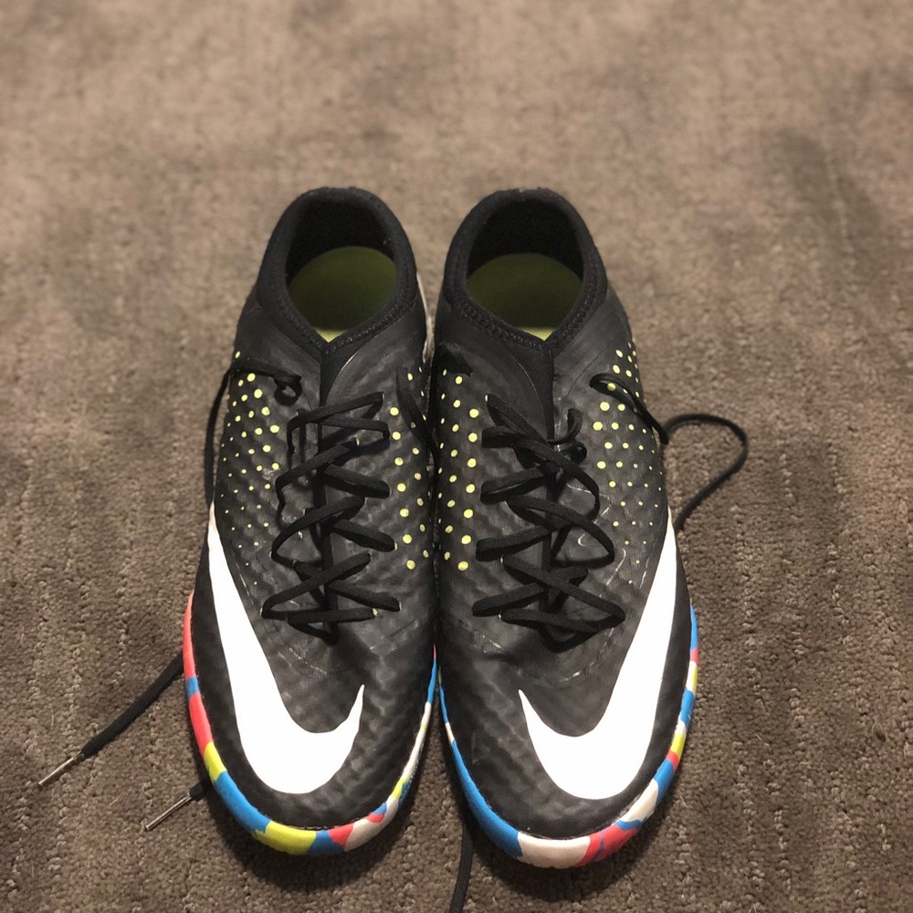 Nike futsal shoes